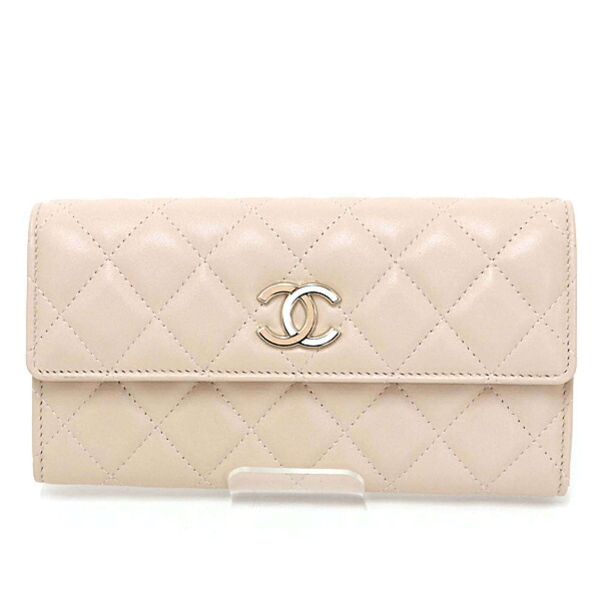 Chanel - Beige Leather Accessories